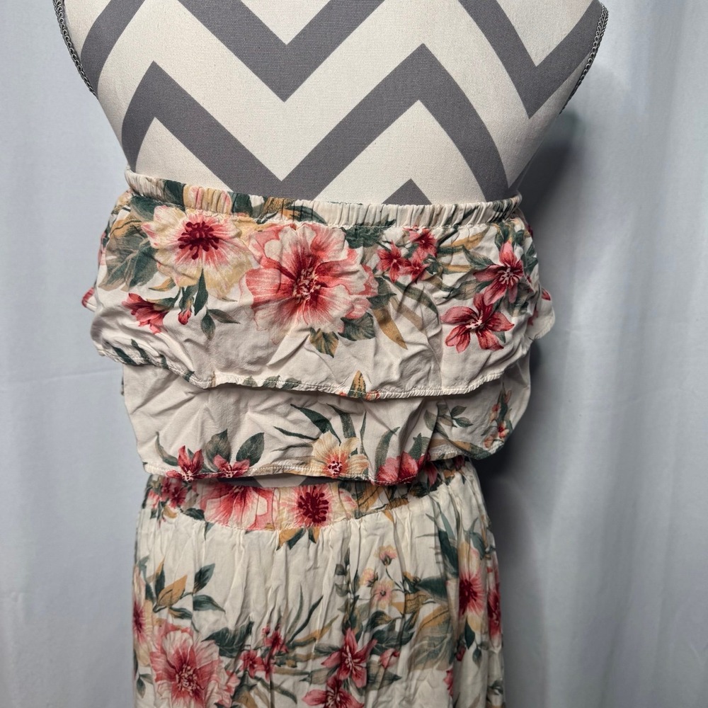 AE Ruffled Hawaiian Tube Top‎ and Hi-Low Maxi Skirt - Picture 6 of 10